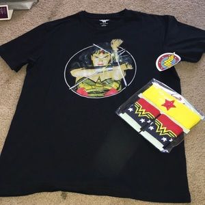 *BRAND NEW* Wonder Woman Shirt and Sweatband Set